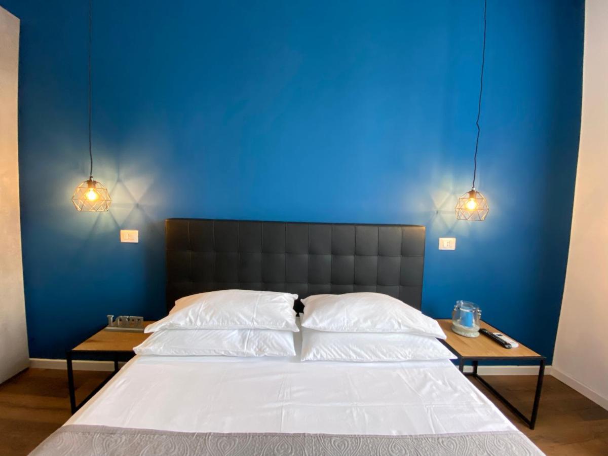 La Casa Di Alan Hotel แตร์นี ภายนอก รูปภาพ