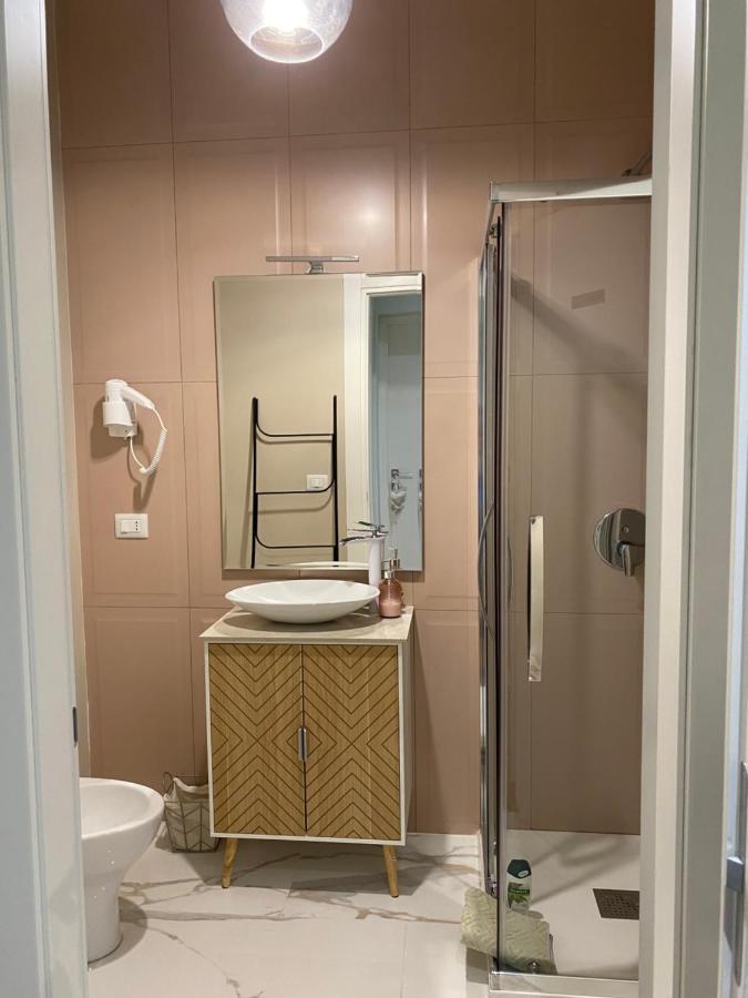 La Casa Di Alan Hotel แตร์นี ภายนอก รูปภาพ